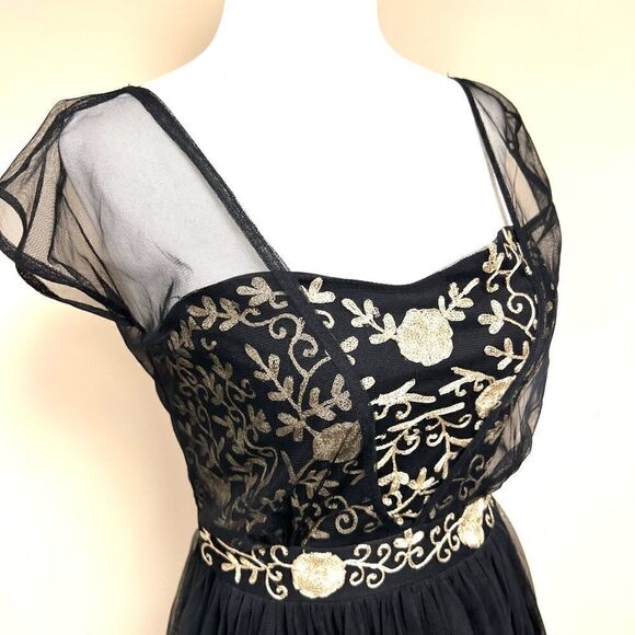 š Laceā&āBeadsĀ blackāembroideredādressāsizeāSm - Picture 3 of 6